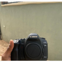 Canon Mark 2 5D Camera and Prime Lens 50mm