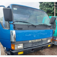 Mitsubishi Truck 2000 Blue