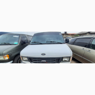 Ford E250 2003