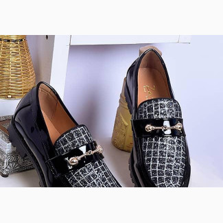 Zara Men#039;s Flat Shoes - Classy and Well-Balanced