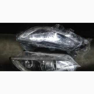 Headl Chrysler 200c