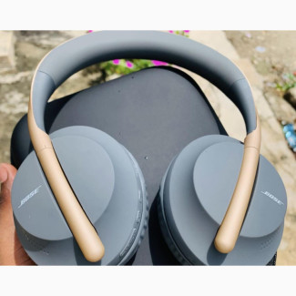 BOSE 700 Wireless Headphone With Active Noise Cancellation