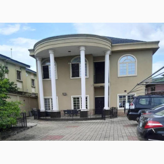 5bdrm Duplex in Mende Maryland for sale