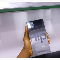 Samsung Galaxy Z Flip4 128 GB Silver - Brand New