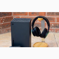 Xbox Series X, One Pad and 10 Games
Elevate Your Gaming with Xbox Series X - Your Ticket to the Future