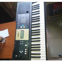 Yamaha PSR E223 or Ypt 220 Keyboard - Clean and Functional