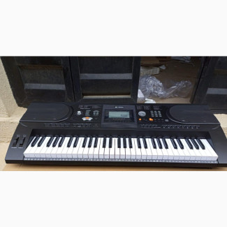 Yamaha Keyboard PSR E650