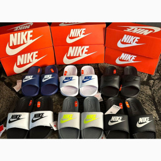 The Nike Victori 1 Slide Size 40-46