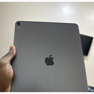 Apple iPad Pro 12.9 (2018) 64 GB Gray - 300k