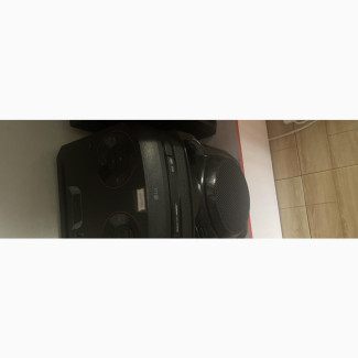 LG XBOOM ON2D Speakers - Brand New