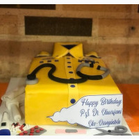 Shirt Happy Birthday Cake for a Doctor