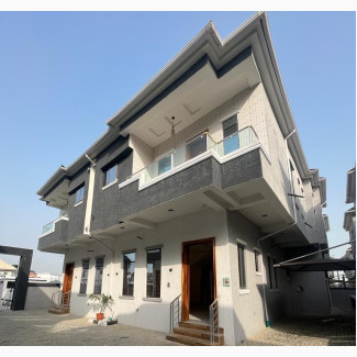 4bdrm Duplex in Ikota Villa Estate, Ajah for Sale