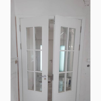 Fortress Homes Exquisite Anteroom Wooden/Glass Interiorluxry
