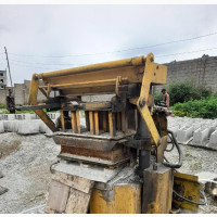 Concrete Blocks Moulding Machine - Efficient and Reliable