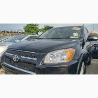 Toyota RAV4 2010. V4 Engine. Black