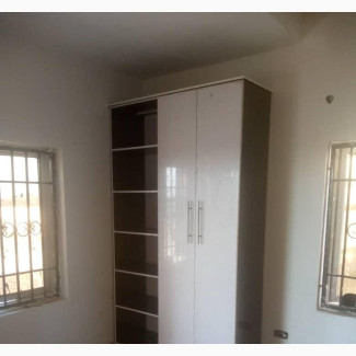 Wardrobe With Shelves