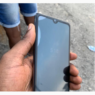 Vivo V21e 128 GB Black