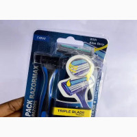 Razor Max 3 Pack of Triple Blades Razors With Aloe Strips