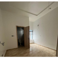 1bdrm Shared Apartment in Victoria Bay, Lekki Phase 1 for rent