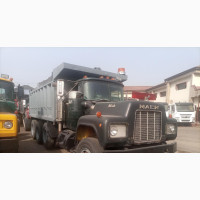 Mack R Model Dumper 12yyres