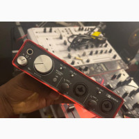 Focusrite Scarlett 2I2