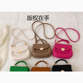 Stylish Green Female Handbag - Brand New