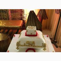 Beautiful and Affordable Traditional Marriage Cake