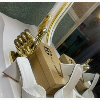 Open High Heeled Halfshoe