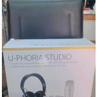 Behringer U-phoria Bundle