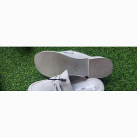 Zara Shoe 40 - Trendy and Affordable