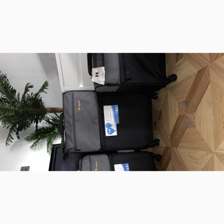 IT Luggage Set - Brand New Original