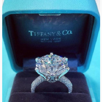 Luxury Crystal Diamond Engagement Ring - Brand New
