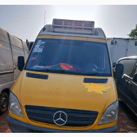 Hire a Cooling Van for Your Perishable Goods