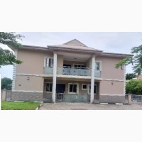 5bdrm House in Emerald Estate, Ilaje / Lekki for sale