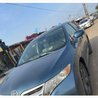 Toyota Venza V6 AWD 2010 Blue