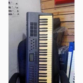 Perfectly Working M-Audio Axiom 61 Keys Midi Keyboard