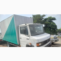 Mercedes-Benz 2002 White