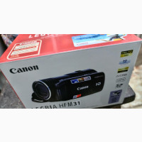 Canon FULL HD Video Camera With Mic Port and 32GB Memory
