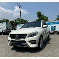 Mercedes-Benz M Class ML 550 4Matic 2013 White