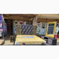 6/6) King#039;s Size Upholstery Padded Bed