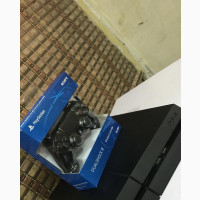 Playstation 4 with Fifa 22 and Controller