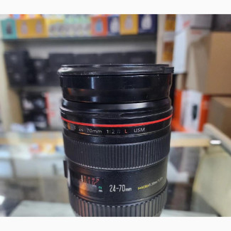 Canon 24-70mm F2.8