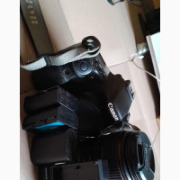 Cannon 60d - Neatly Used DSLR Camera with Accessories