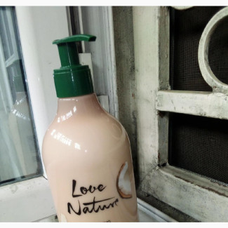 Oriflame Love Nature Nourishing Body Lotion - Moisturize and Nourish Your Skin
