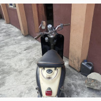 Yamaha 2017 Yellow Scooter