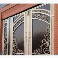 Metal Gate