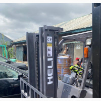 3 Tons Heli Forklift. Isuzu Engine