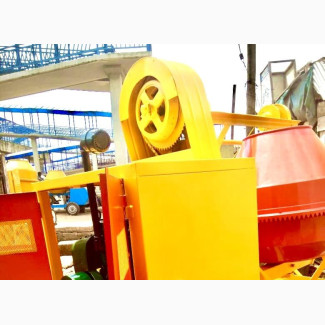 Self Loading Machine With Lift