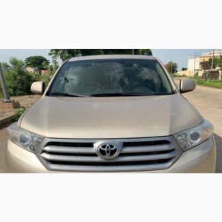 Toyota Highlander Limited 3.5l 4WD 2013 Gold