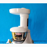 Hurom Slow Juicer HC-WWFO8